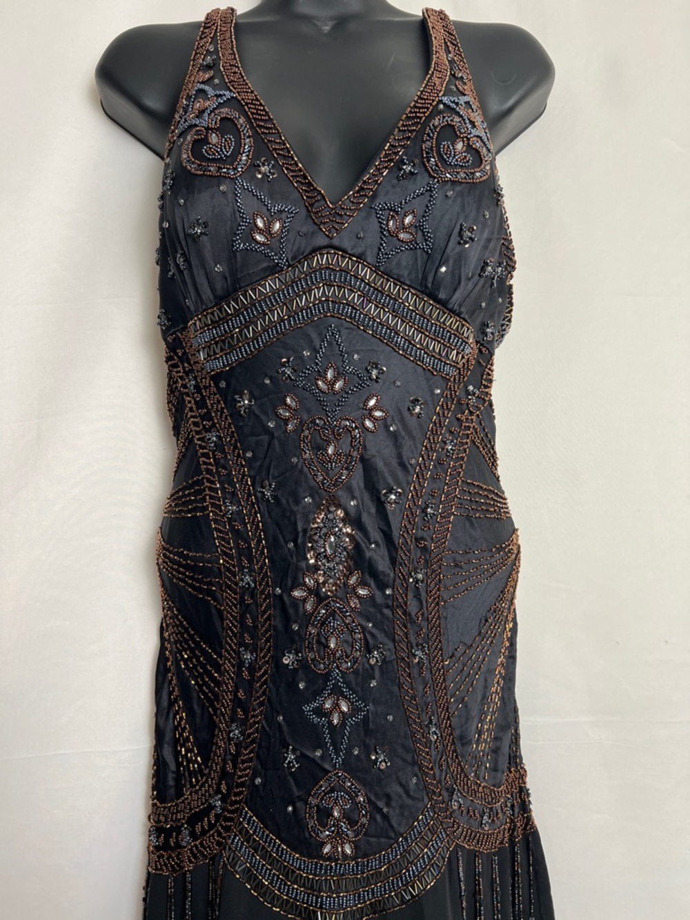 Sue Wong Black Beaded Evening dress with Bronze Accents - Picture 8 of 16